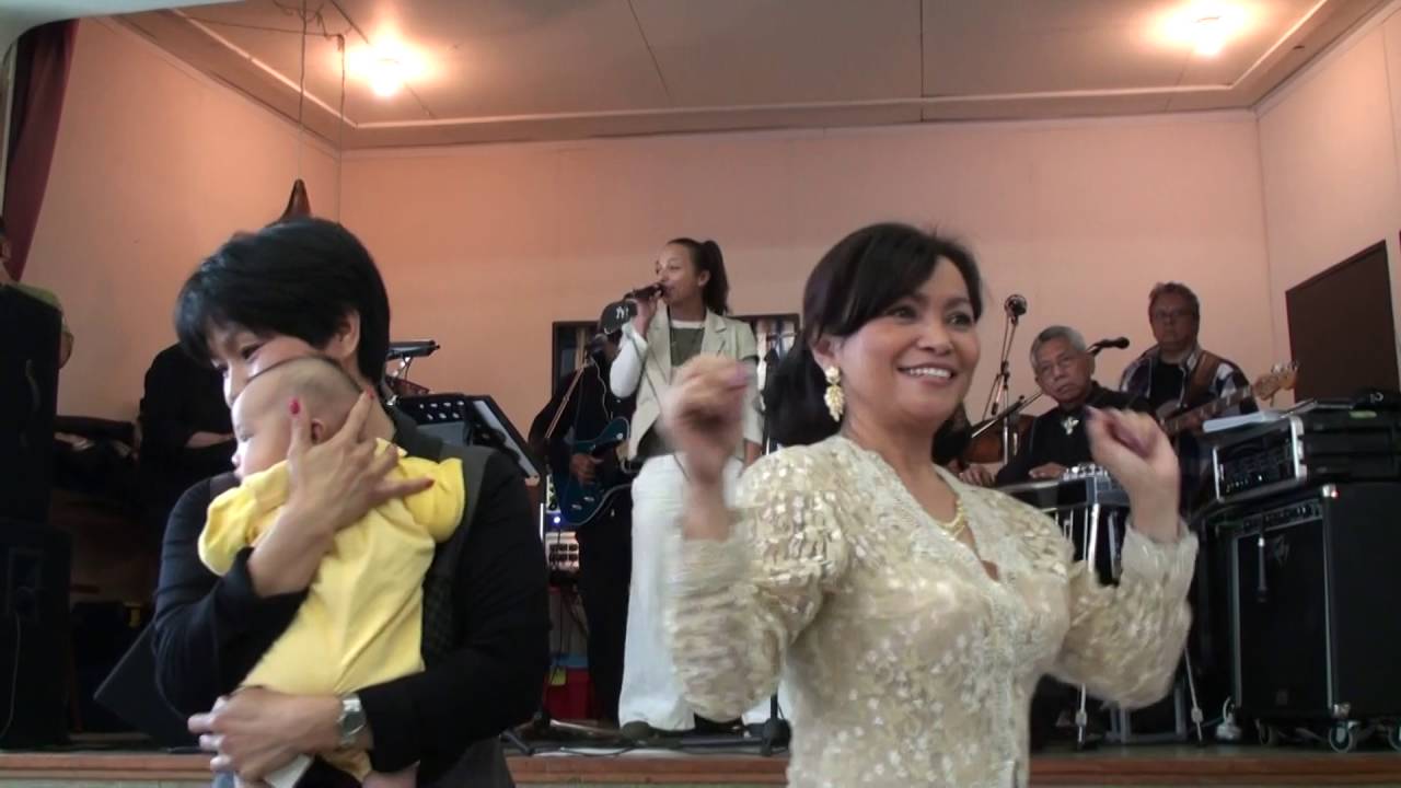 Black Wings Band Love's gonna Live here again/ C'est la Vie