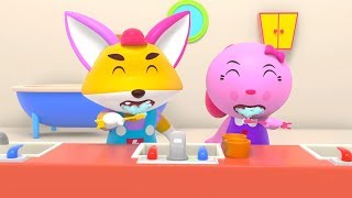 Catty Showing Fox and Rabbit How to Brush Teeth