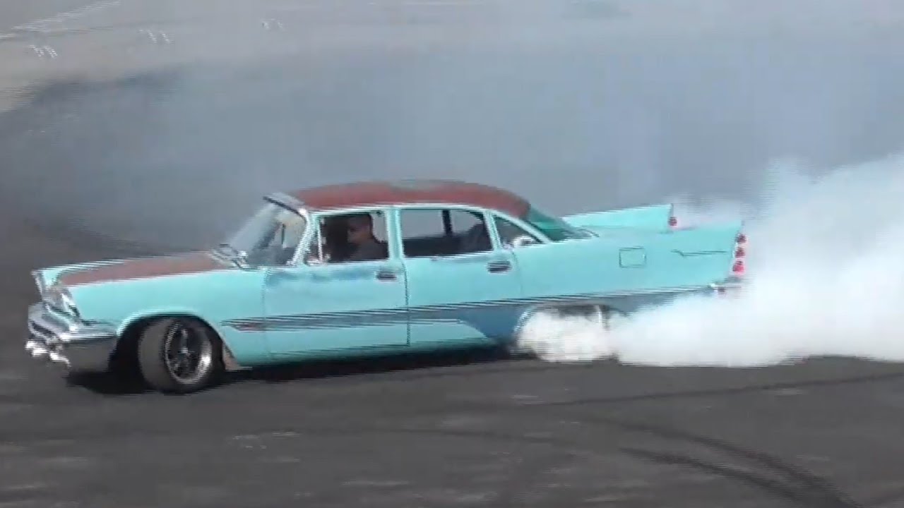 V8 Summer Meet Burnouts 2025