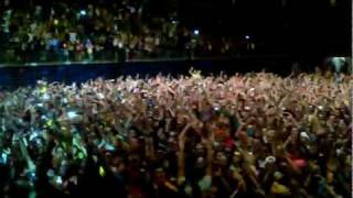 Video thumbnail of "Avicii - Penn State University - Zombie Nation (Encore)"