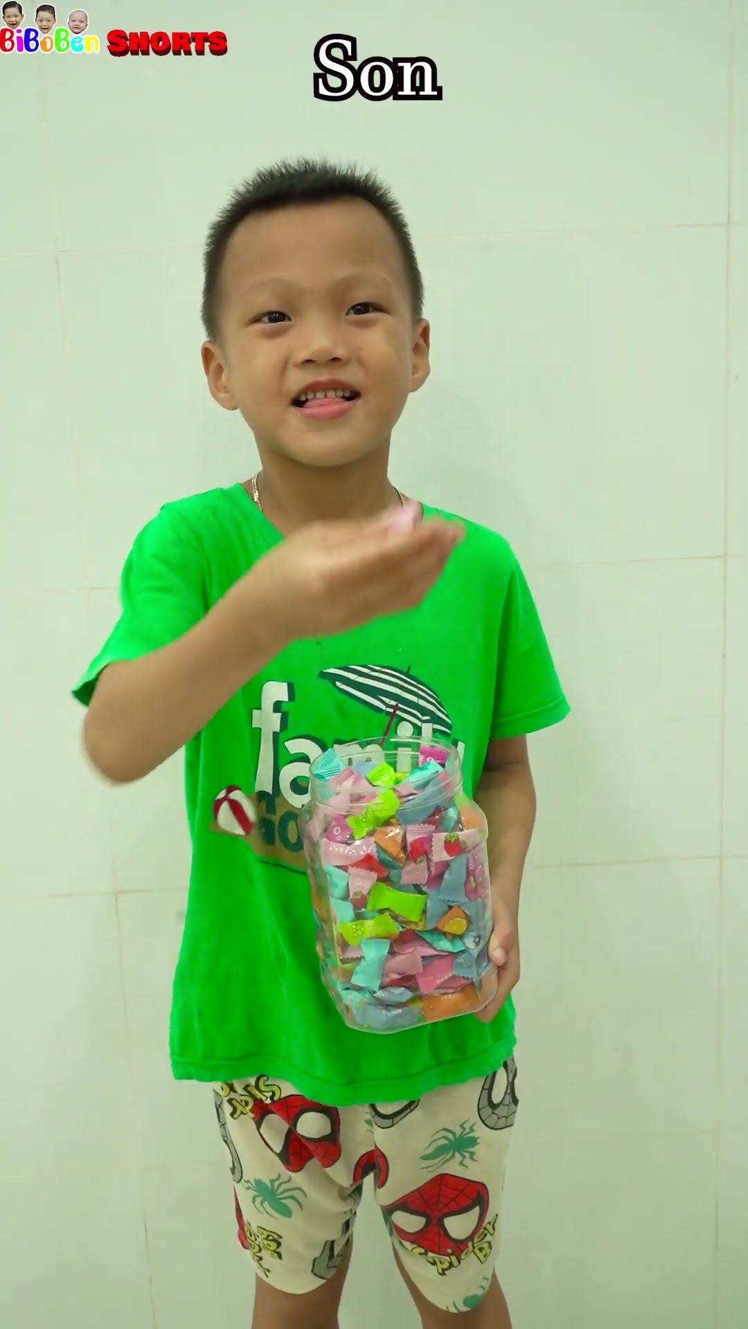 Comedy | The Art of Sharing candy | Nghệ thuật chia sẻ kẹo?  #funny #comedy  #candy