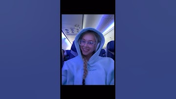 i love this trend🫶🏼 #ellahperry #flying #plane #shorts #feed #lipsync #brandtrip #relatable