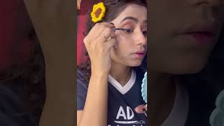 Ab me kya kru😩#liner #youtubeshorts #makeup #makeuphacks #shortsfeed #fyp