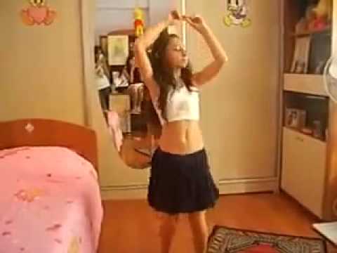 fantastic Belly dance never seen before by a girl