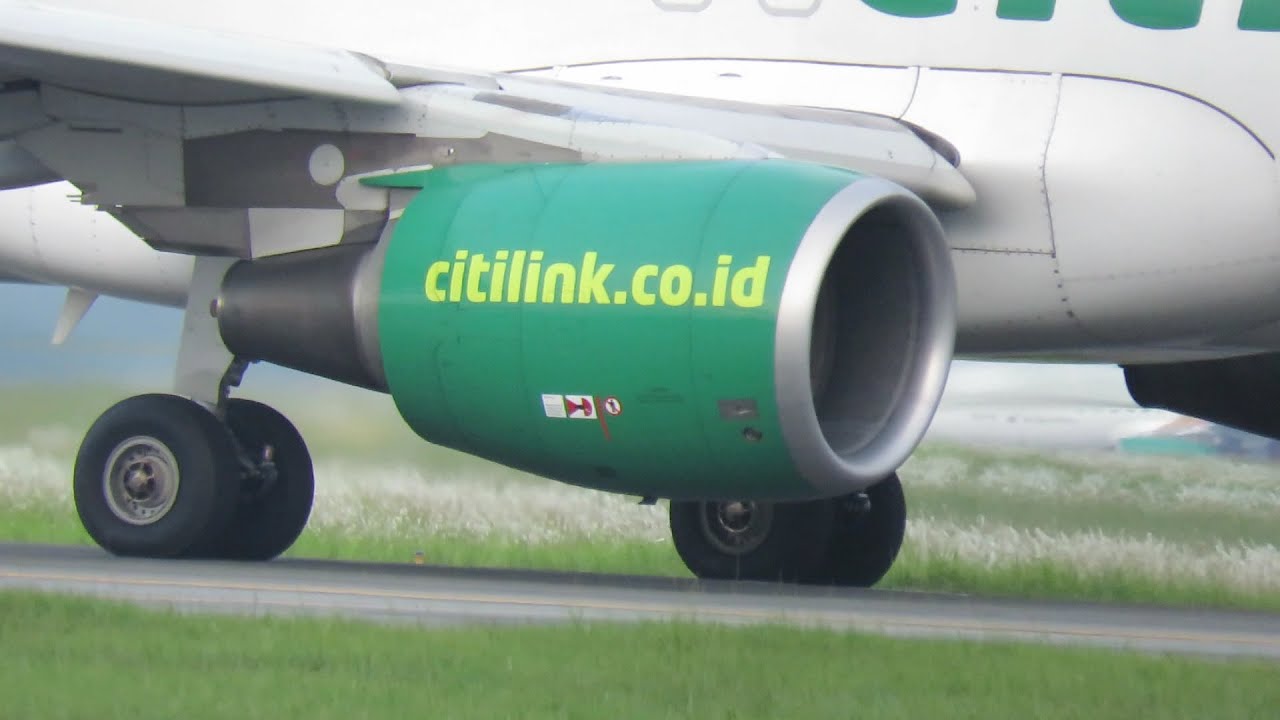 Perhatikan Detail Body Pesawat Citilink Indonesia Airbus A320