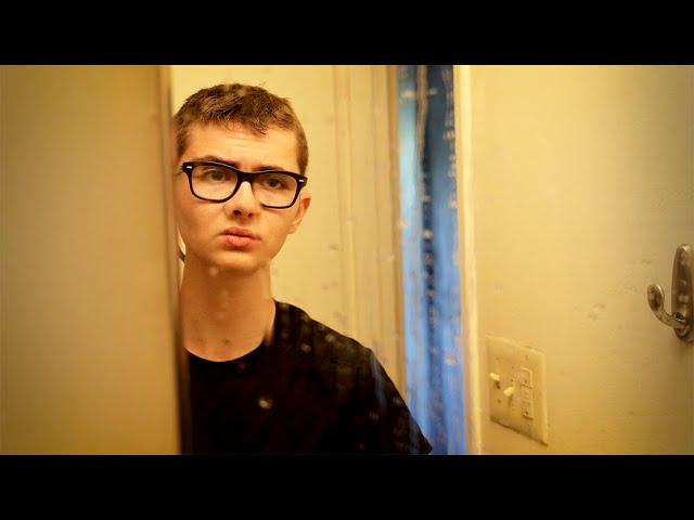 Elliott Fullam - Dolonia (Official Video) class=