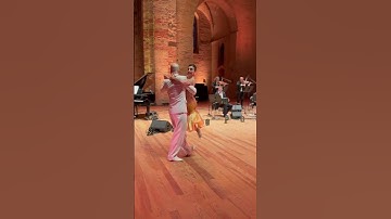 Thumbnail of Santiago Giachello & Eva Laura Madar junto à Color Tango, Toulouse, Francia. #tango #performance