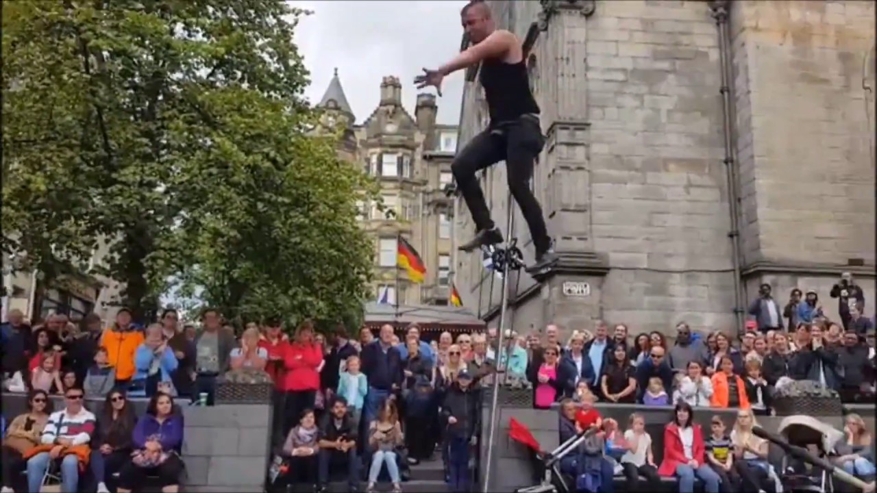 The Mighty Quinn Street Performer - Edinburgh Fringe 2017