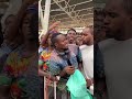 MAYELE AKIMPA ZAWADI RAFIKI WAKE YA YANGA JESUS MOLOKO AFURAHI Benjaminmkapa Mayele Yanga 