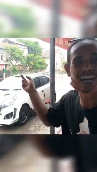 BAWA MOBIL KO BERTEDUH? LUPA BAWA JAS HUJAN🤣