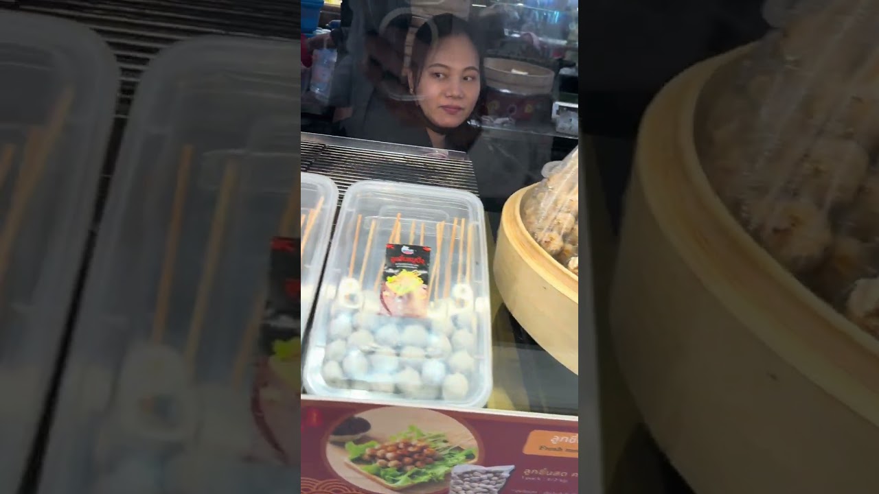 اتمنى لكم مشاهده ممتعه تغطيتي في مجمع سيام براغون احد اشهر المجمعات التجاريه في العاصمه التيلانديه 