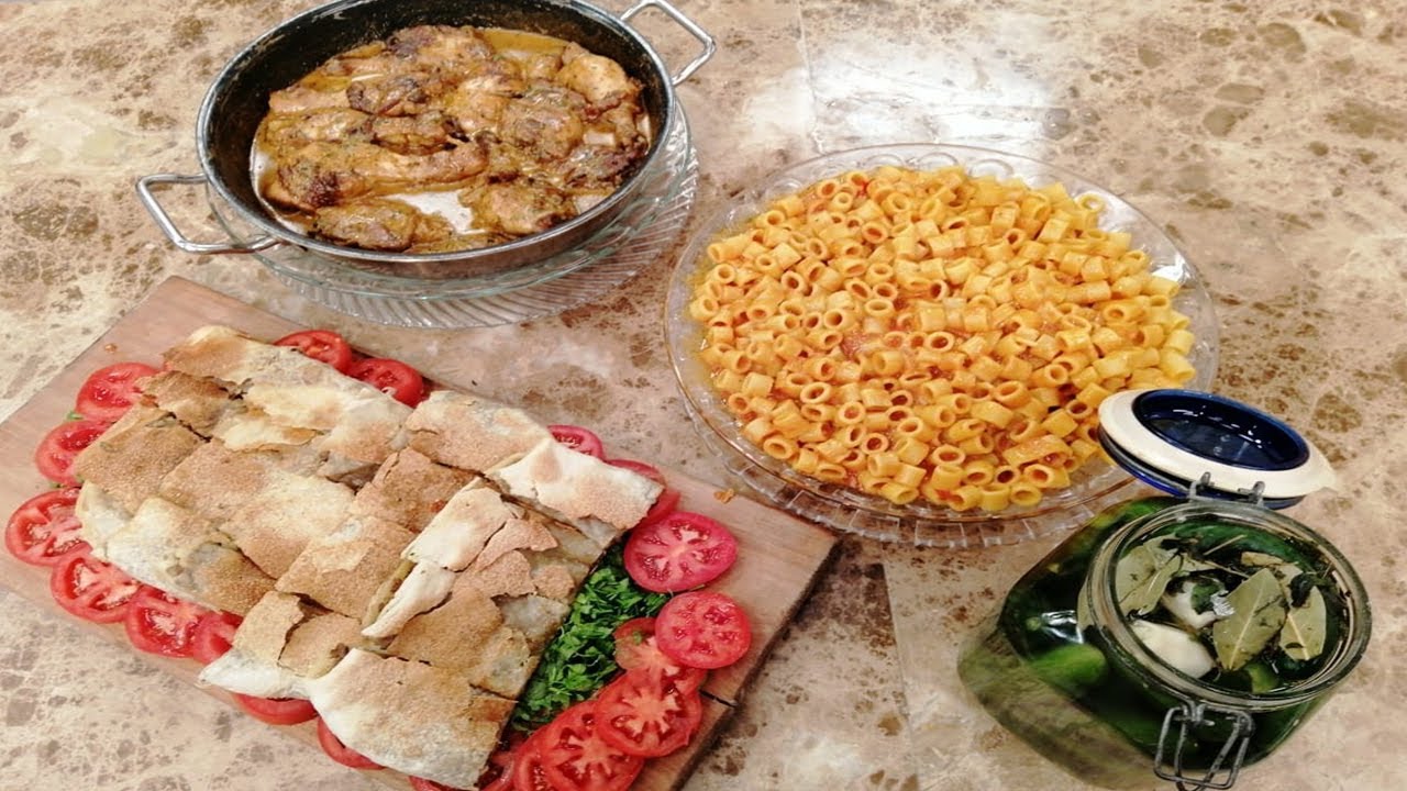 المطعم مع الشيف محمد حامد | دبابيس دجاج بصوص كاري - مبكبكة أورديحي - فطيرة بلحمة مفرومة - خيار مخلل