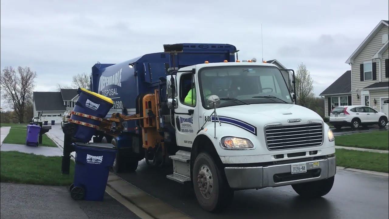 Dependable Disposal Freightliner Labrie Split Automizer Side Loader
