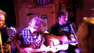 Smokin' Beaver plays Like a rolling stone