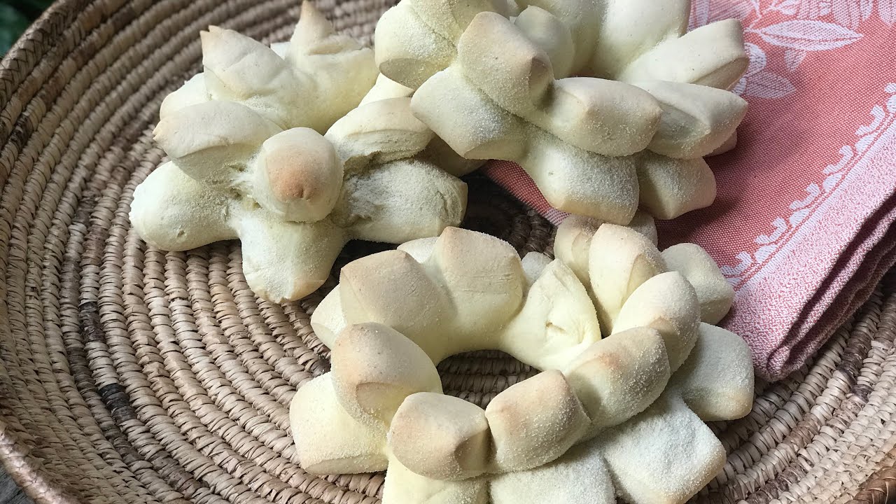 Pane sardo, coccoi, pissenti o pasta dura