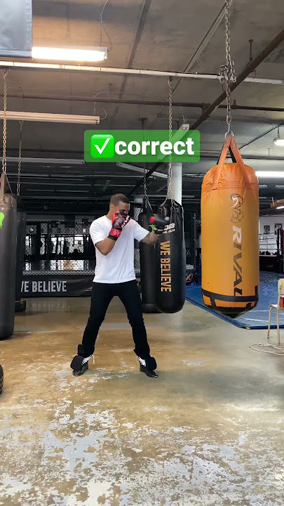 Boxing fundamentals: How to jab correctly 🥊
