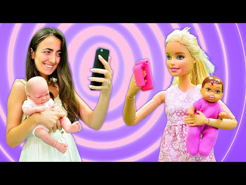 Barbie videoları kızlar için. Barbie ile oyuncak bebek bakma oyunları. Barbie bebeğe bakıyor