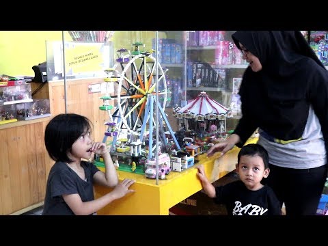 TheRempongsHD unboxing mainan Lego Police Station bareng daddy owen ayya qian, rakitan lego seri 610. 