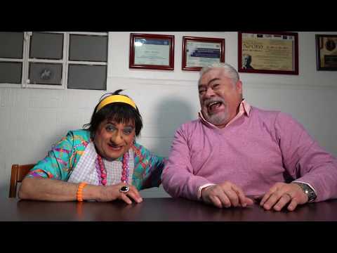 Doña Márgara con el coach Carlos Duarte