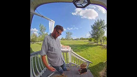 Dad Gets Confused Between His Twin Sons - 1672126