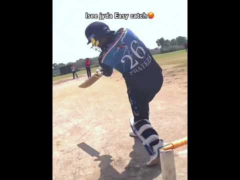 Ye to Barfi catch thi 🥵 #cricket #crickethighlights