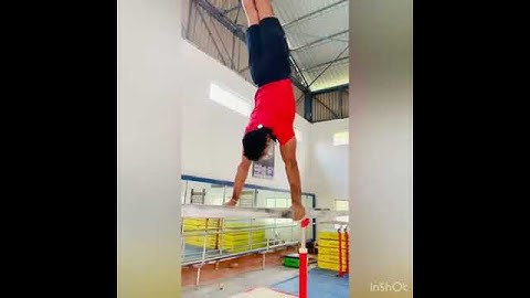parallel bar (conditioning) exercises for you to try !