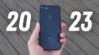 iPhone 7 in 2023 Review  One Fatal Flaw!