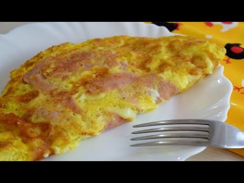 OMELETE DE PRESUNTO E QUEIJO PARA UM ALMOÇO RÁPIDO