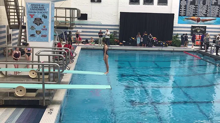 Caroline Li at 2019 MHSAA 1M Diving State Final