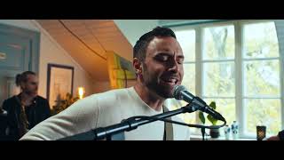 Måns Zelmerlöw - Faller (Feat. The Agreement) [Official Acoustic Video]