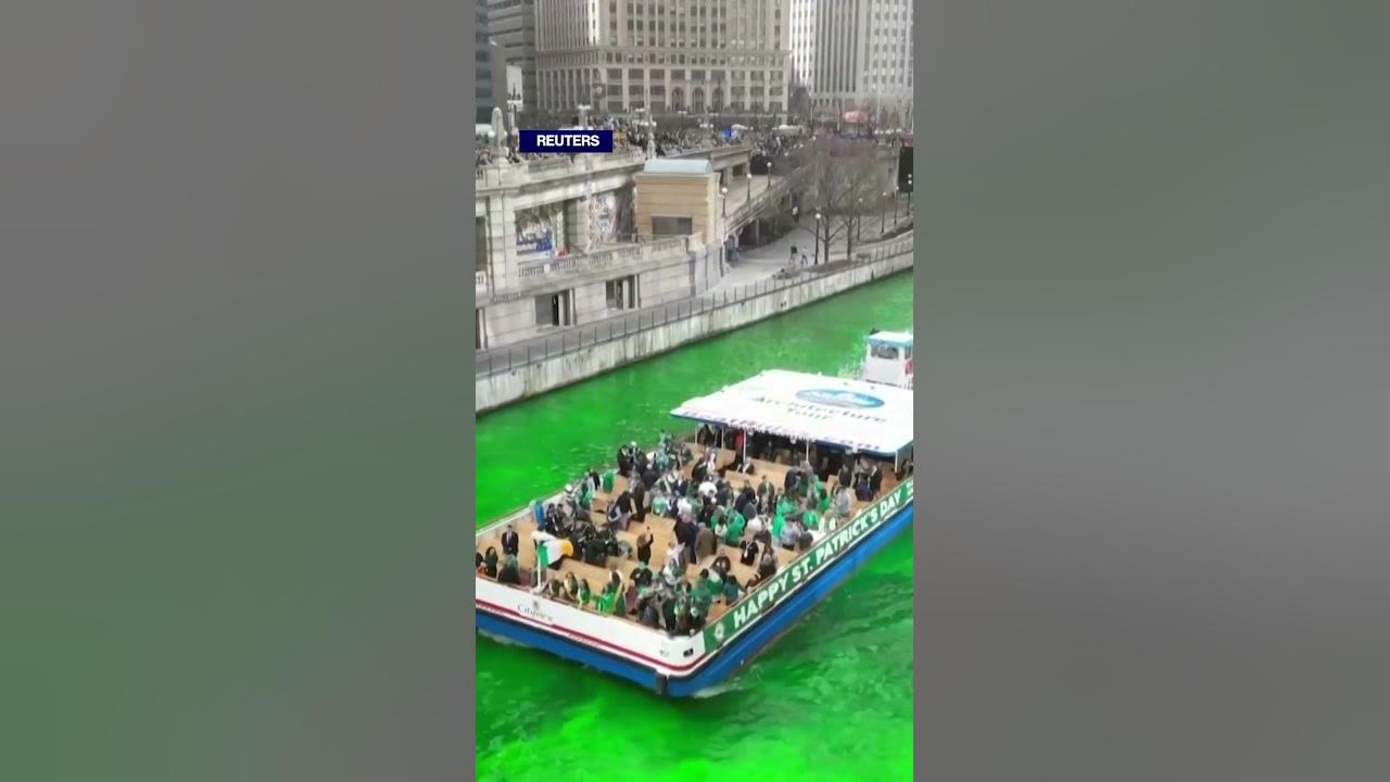 chicago river on st paddys day