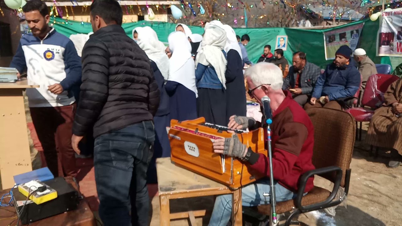 Singer shafi khayar call no 8899915805