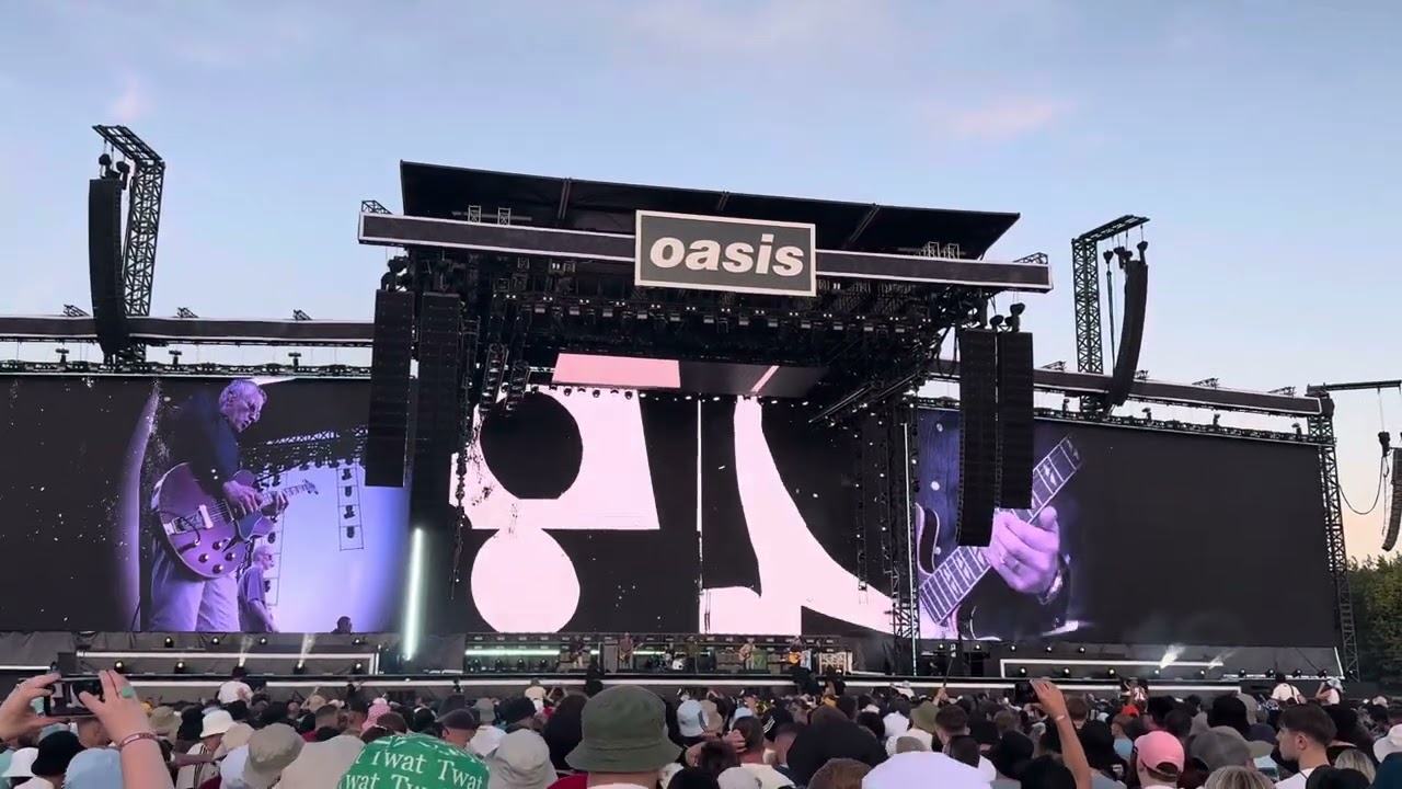 Oasis - Cast No Shadow - 12/07/2025 - Manchester, England