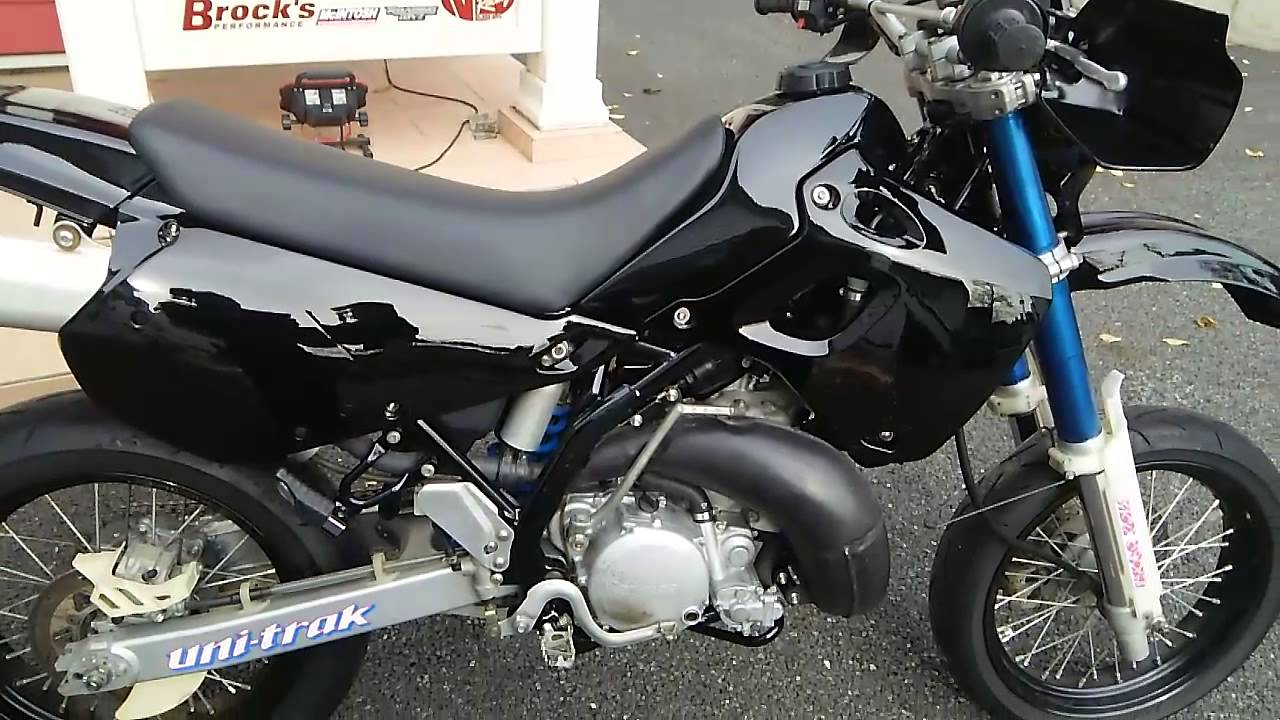 カワサキ KDX250 ブラックカスタムペイント フレームパウダーコート