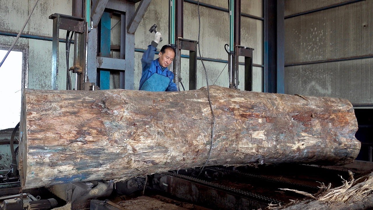 Korean Wooden Table Factory Technology. Huge Pine Dining Table Mass