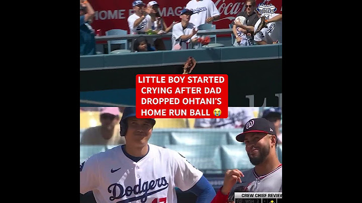 This kid burst into tears after his dad dropped Shohei Ohtani’s home run ball 😢