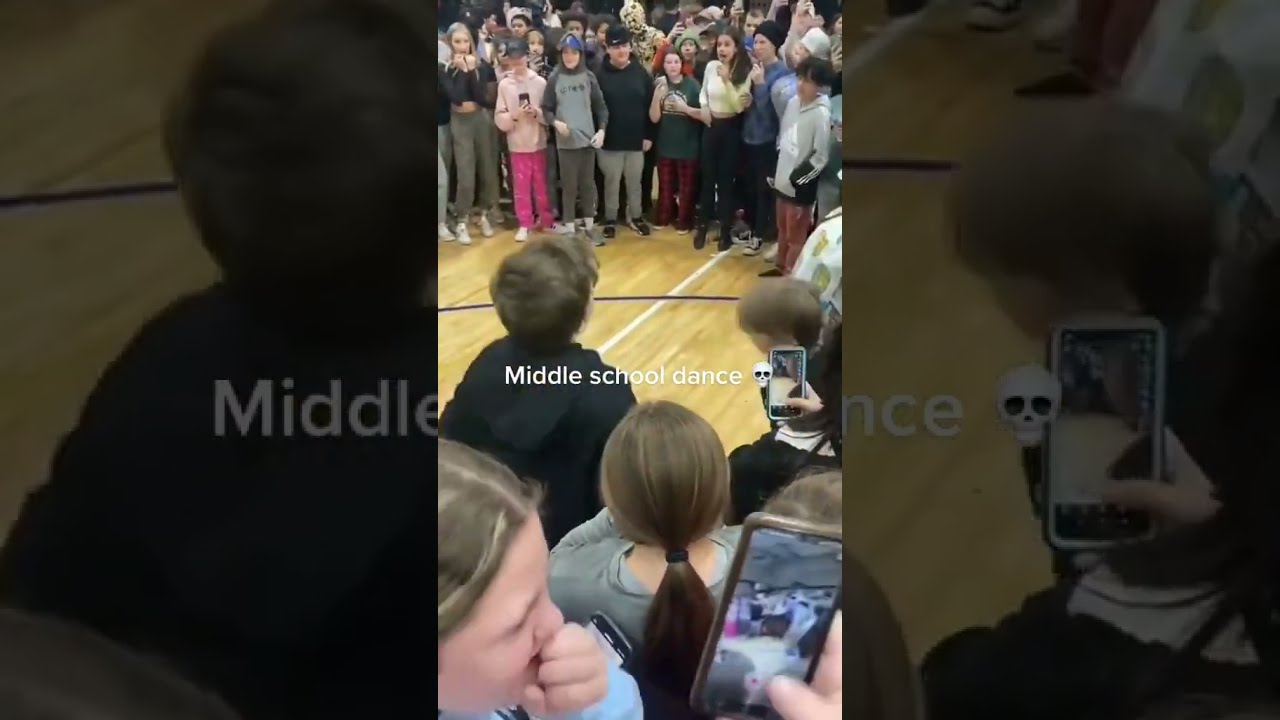 What school dances really be like πππ (via @stevenlikeskidshehe/TT)