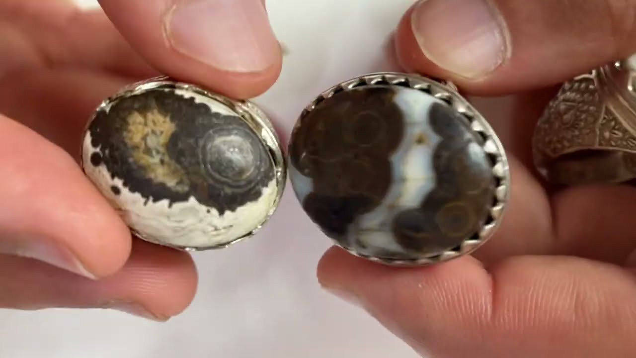 نوع مختلف من احجار المحبه و العطف