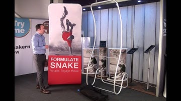 Formulate Snake Fabric Banner Stand