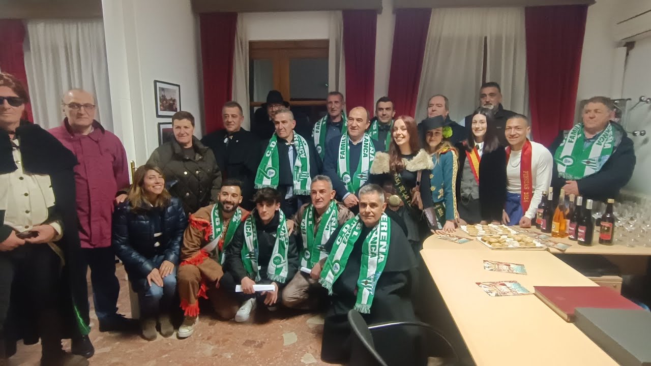 El equipo de la CD Cebrereña pregoneros del Carnaval 2025 de Cebreros
