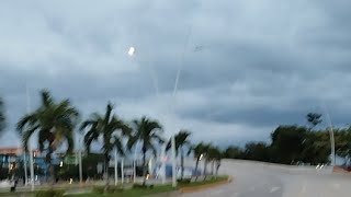 Recorriendo la ciudad de Panamá en auto