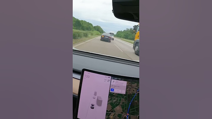 Cheapest Tesla vs Audi S8 on German autobahn!