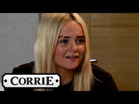 Kelly Finds Proof That Her Mum Didn't Kill Her Dad | Coronation Street