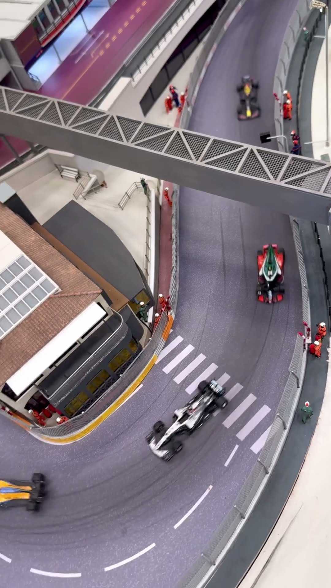 Formel 1:87 - das kleinste Autorennen der Welt im Miniatur Wunderland