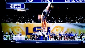 Look closely! Gymnast girl exposes her vagina on balance beam during flip