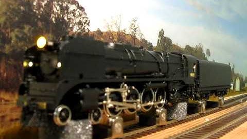 DCCSound H class with LokSound V4.0