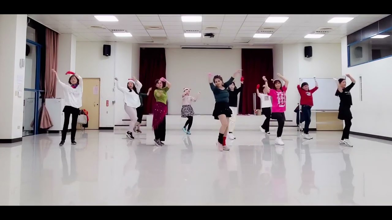 三峽北大南園班《APT.》ROSE & BRUNO MARS 流行舞/廣場舞 參考網路微調編舞指導:林舒襄老師 #dance #舞蹈 #廣場舞 ...