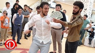 Reqqaslarin Pulunu Verdi Ve Onlara Meydan Da Oxudu