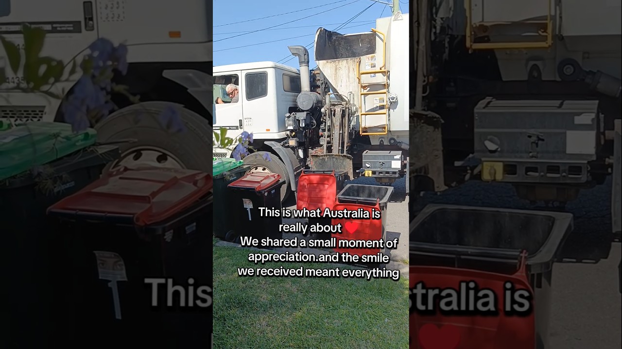 Grateful for our garbage collector,even on Christmas ♥️ 