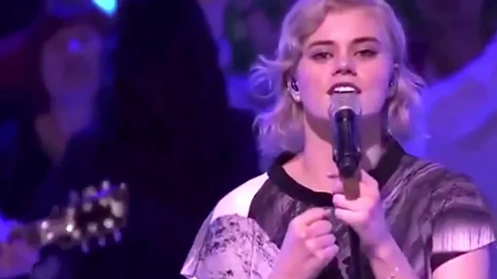 AMAZING GRACE:TANYA SMITH